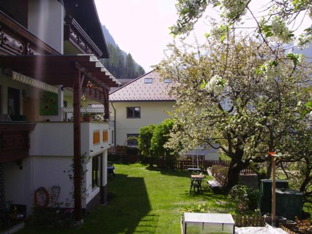 耶岑斯Haus Marion公寓 外观 照片